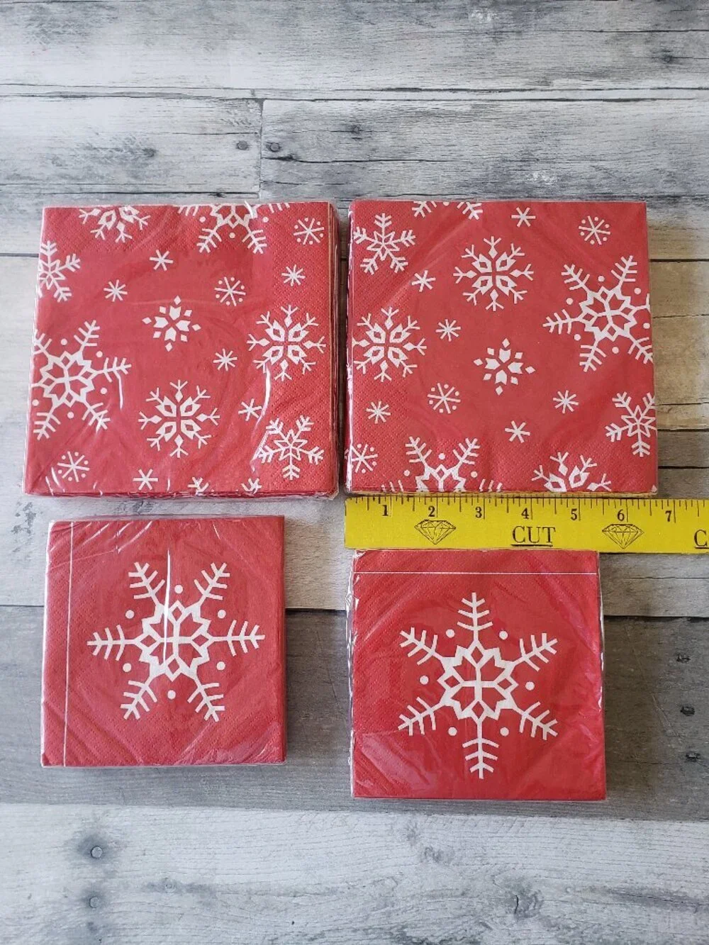 NWT - Snowflake Paper Napkins 2 sets ea. beverage and luncheon napkins (80)